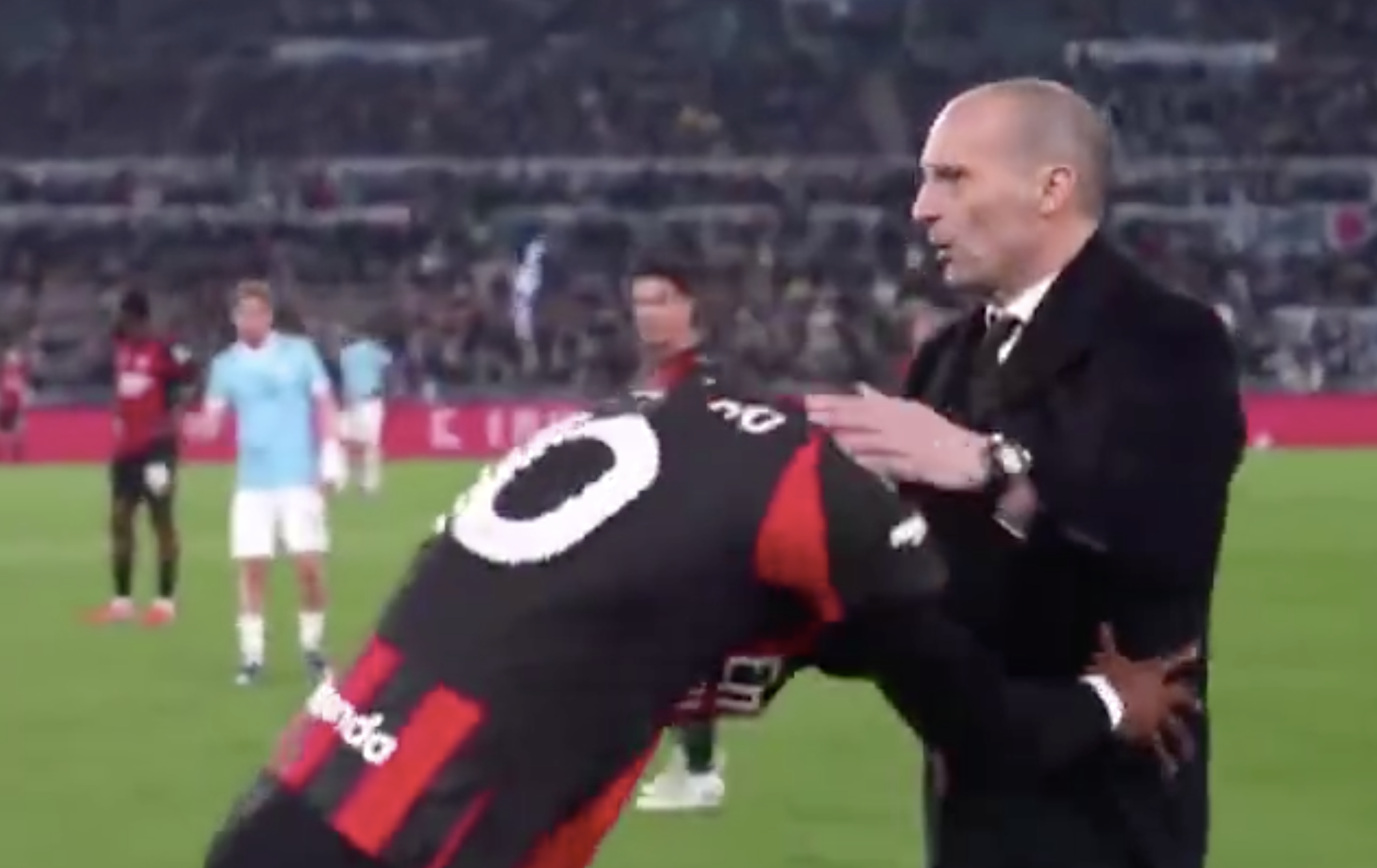 7000万巨星被换下后怒推囧叔！AC米兰内讧曝光 耻辱0-1+差榜首8分