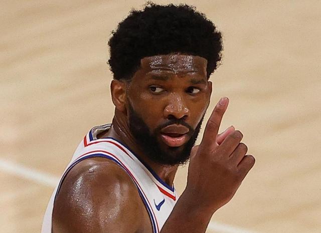 九游体育官网入口-季后赛再度经历严重起伏 恩比德仍需学会调整心态